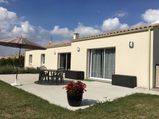 Well Renovated 3 Bedroom Villa With..