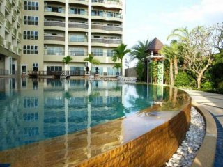 1 Bedroom Condo for sale in Jomtien -..