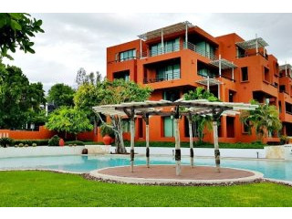 2 Bed Beachfront Condo At Las Tortugas..