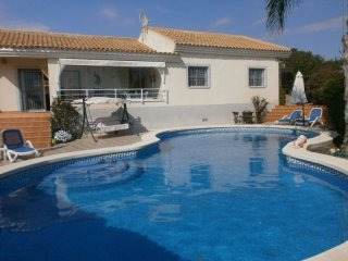 3 Bedrooms - Villa - Alicante - For Sale