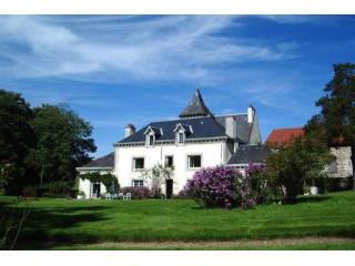 6 bedroom Character For Sale: 23400..