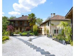 Architect Restored Property & Superb..