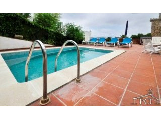 Nice villa recently refurnished with..