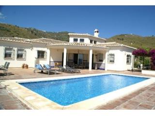 Villa for Sale in Arenas 395.000..