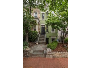2 bedroom Town House For Sale: 1358..