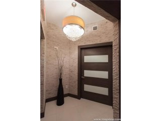 1 bedroom Flat For Sale: 2020 N..
