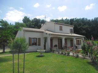 Contemporary property in Aigre