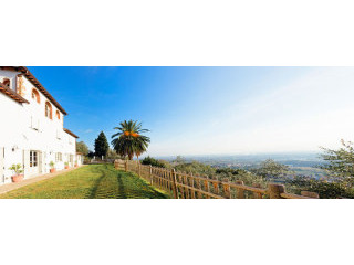Superbly Restored Tuscan Country House