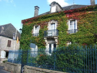 5 Bedroom Stone House For Sale