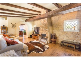 Less than 15 minutes' drive away from Palma city, this..