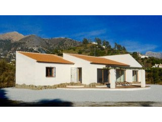 Villa for Sale in Competa, Competa..