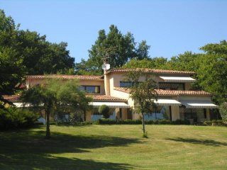 Modern Contemporary House With Land And..