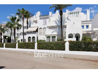 Stunning 5 Bedroom Triplex For Sale in..