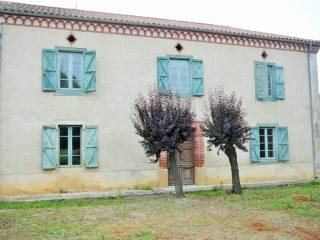 Gascon Farmhouse With Outbuildings On 2..