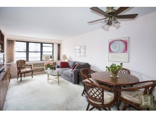 1 bedroom Apartment For Sale: 330 THIRD..