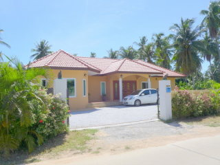 New 2 bedroom countryside pool estate..