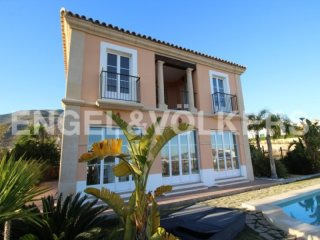 Mediterranean Villa With Spectacular..
