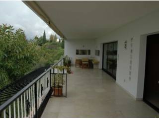 Villa for sale in El Paraiso, Estepona..
