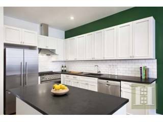 3 bedroom Apartment For Sale: 320 19TH..