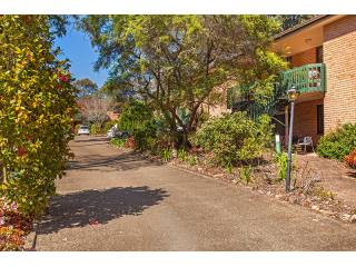 Delightful renovated studio apartment..