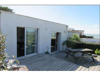 2 Bedroom Apartment With Garden..