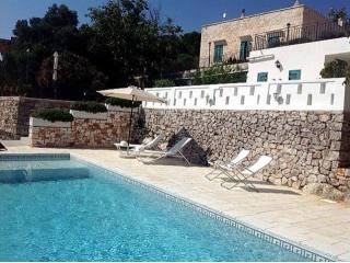 Trullo and Villa Sue – Fasano - € 450000
