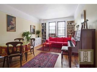 2 bedroom Apartment For Sale: 325..