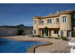 Impressive Villa on Large Plot (Ref...
