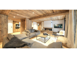 Superb 4 bed apartment, ideally located..