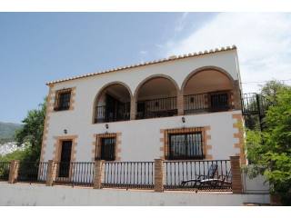 Villa for Sale in Canillas De Albaida..