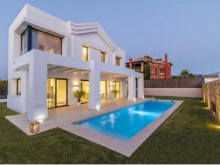 3 Bedrooms - Villa - Malaga - For Sale