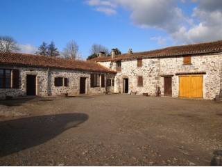 Farmhouse in Heart Of Amailloux Village