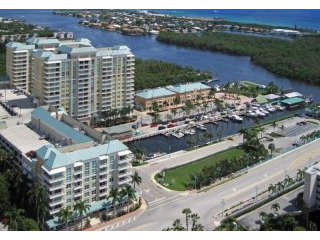 625 Casa Loma Blvd #406, Boynton Beach..