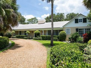 4 bedroom House For Sale: 1931 Club..