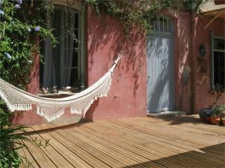 Tres Belle Maison De Ville Avec Jardin..