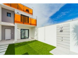 Beautiful 3 Bed Sea View Townhouses in..