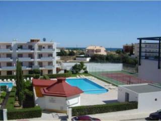 Reduced 2 Bed Apartment In Meia Praia..