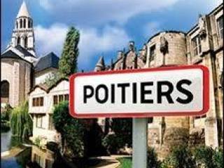Flat For Sale: 86000 POITIERS