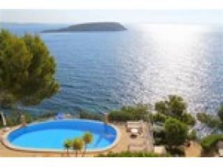 2 Bedrooms - Apartment - For Sale