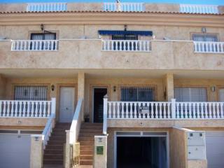 3 Bed, 2 Bath Townhouse