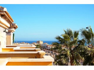 Fantástica casa adosada a 800 m del mar en la popular..