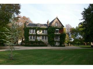 6 bedroom Manor House For Sale: 17170 A..