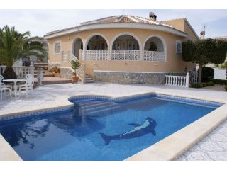 3 Bedrooms - Villa - Alicante - For Sale