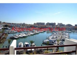 Apartment For Sale in Vilamoura