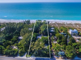 Land For Sale: 6051 Gulf Of Mexico Dr..