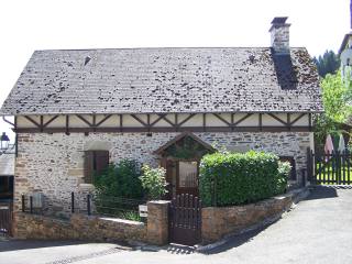 Beautiful Stone House, Enclosed Gardens