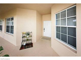2 bedroom Condominium For Sale: Fort..