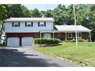 5 Bedrooms - Colonial - CT - For Sale