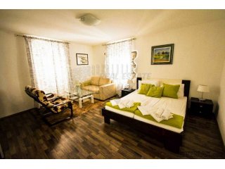 Prekrasan šarmantni apartman u srcu starog grada! Grad Krk!