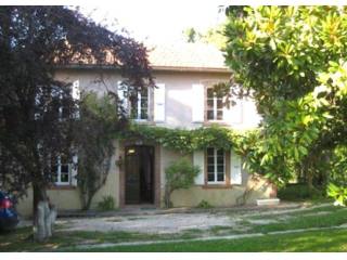 Cosy And Attractive House